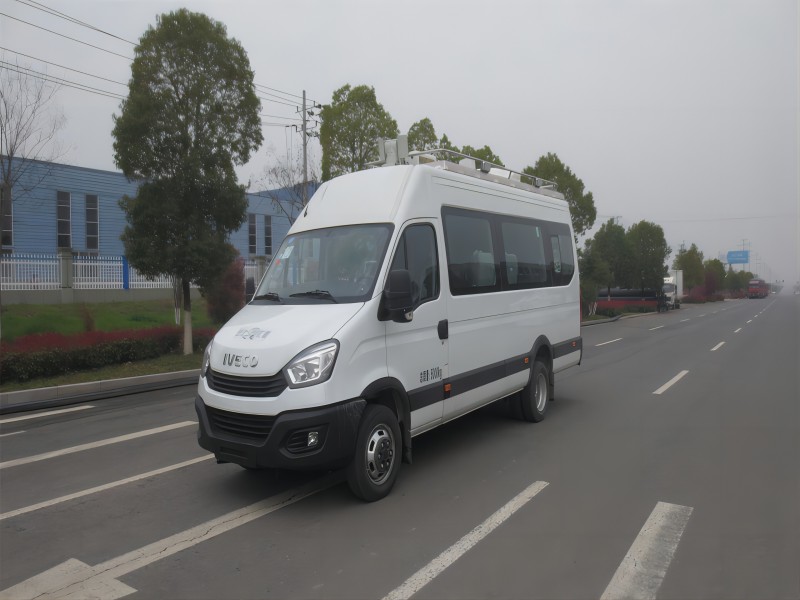 1700467300614622.jpg JDF5050XZHNJ6指揮車-依維柯01(1).jpg